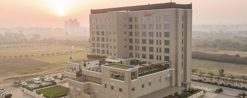 Courtyard By Marriott Surat 